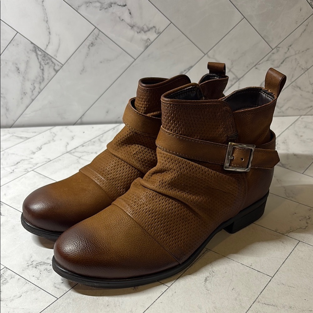 Miz Mooz - New in Box - EU39 - Suzy - Hazelnut (Brown) Ankle Boots - Picture 2 of 9